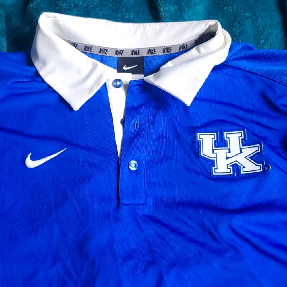 Nike University of Kentucky dri-fit 3 button
